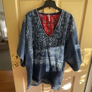 Free People On the Block Poncho Sweatshirt Denim Blue Size L Beautiful!
